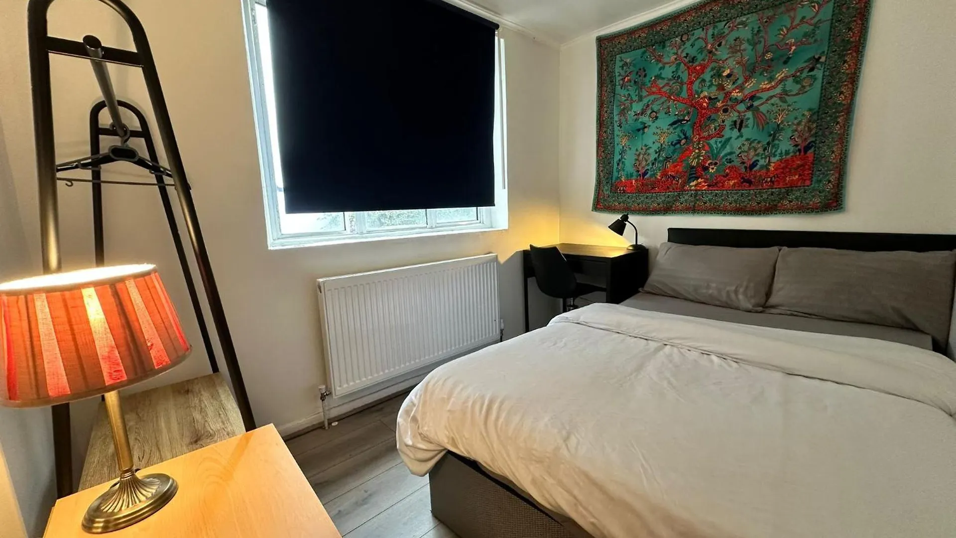 Bethnal Green Rooms R3 런던 0*,